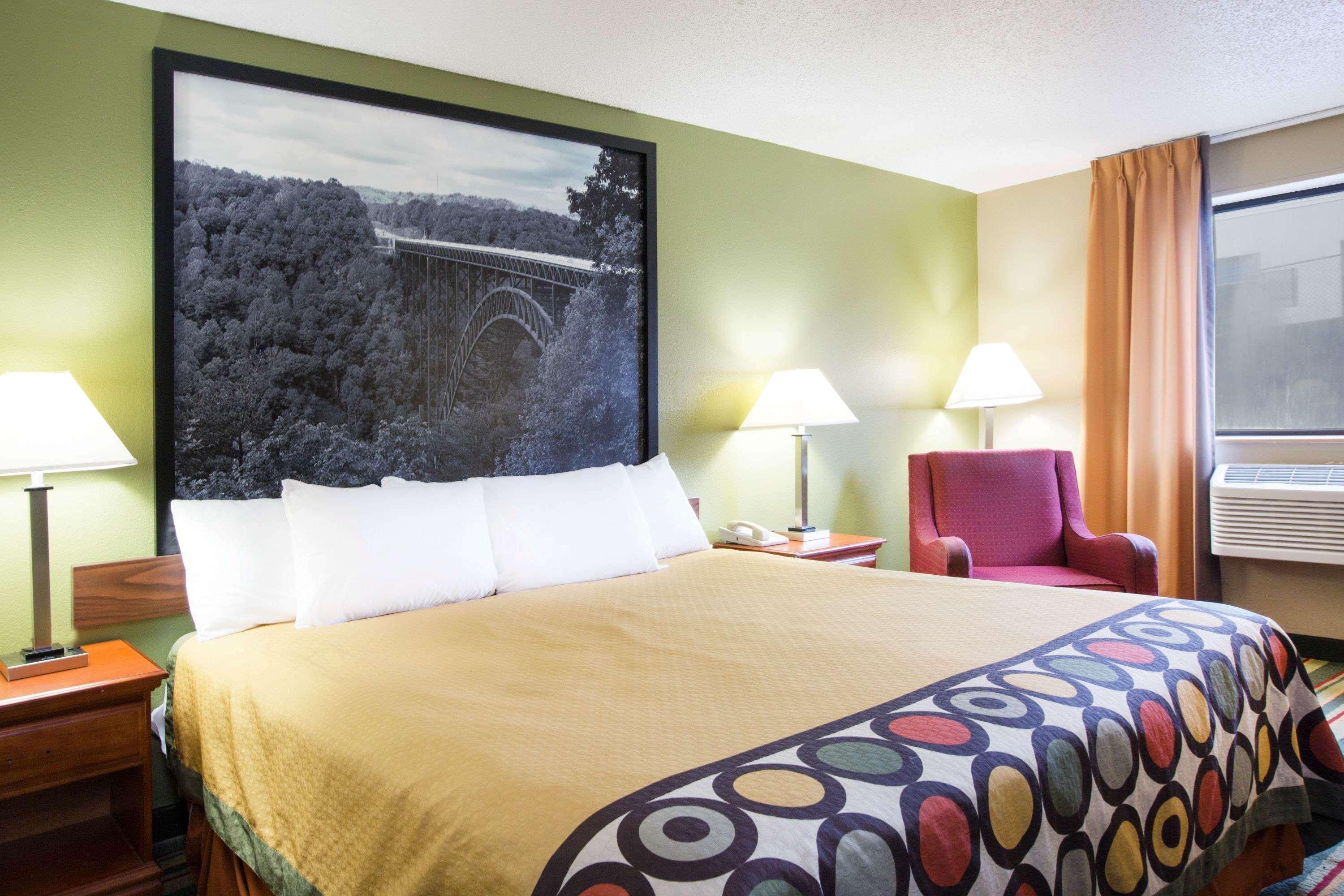 Super 8 By Wyndham Beckley Hotel Kültér fotó