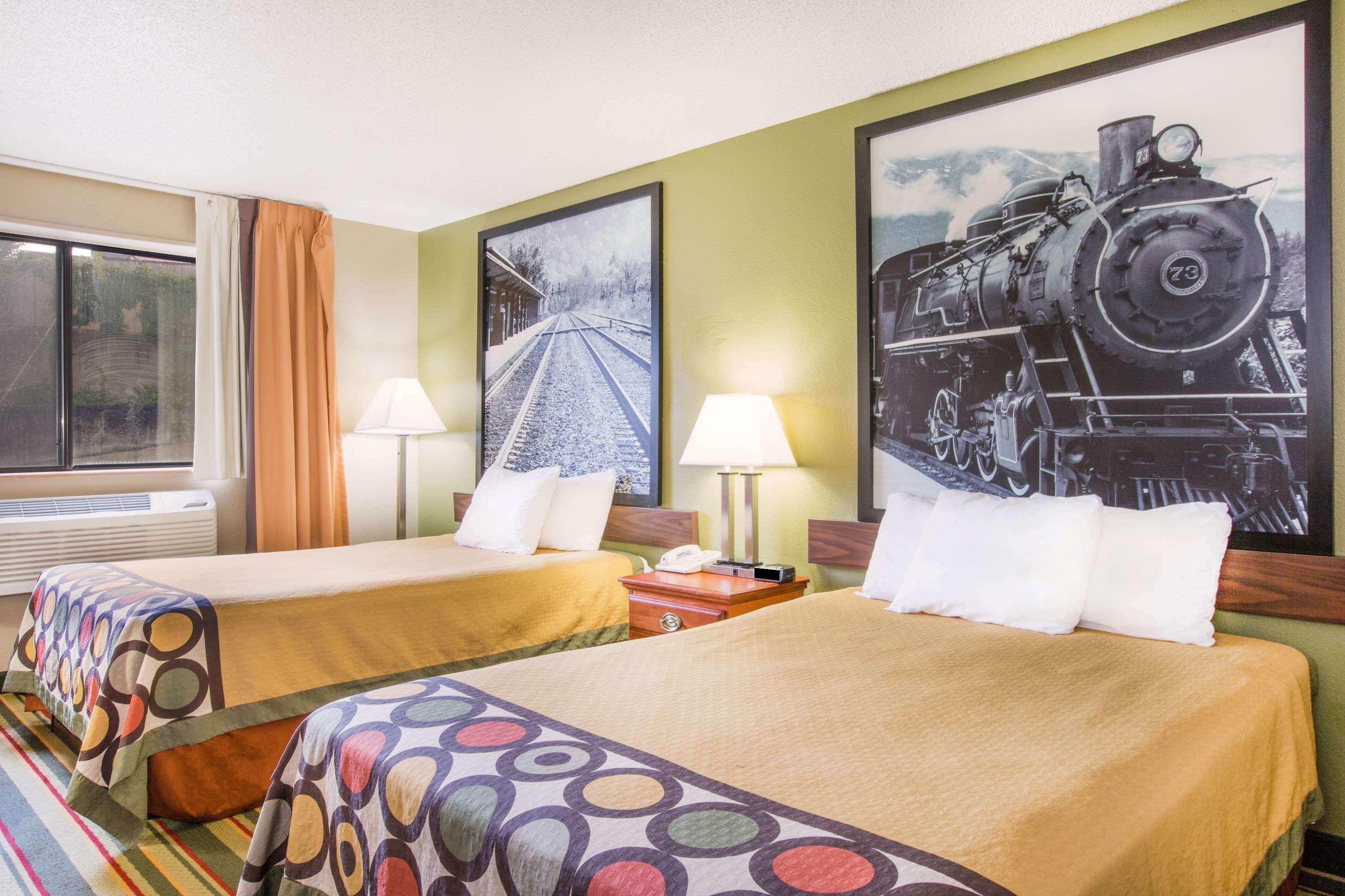 Super 8 By Wyndham Beckley Hotel Kültér fotó