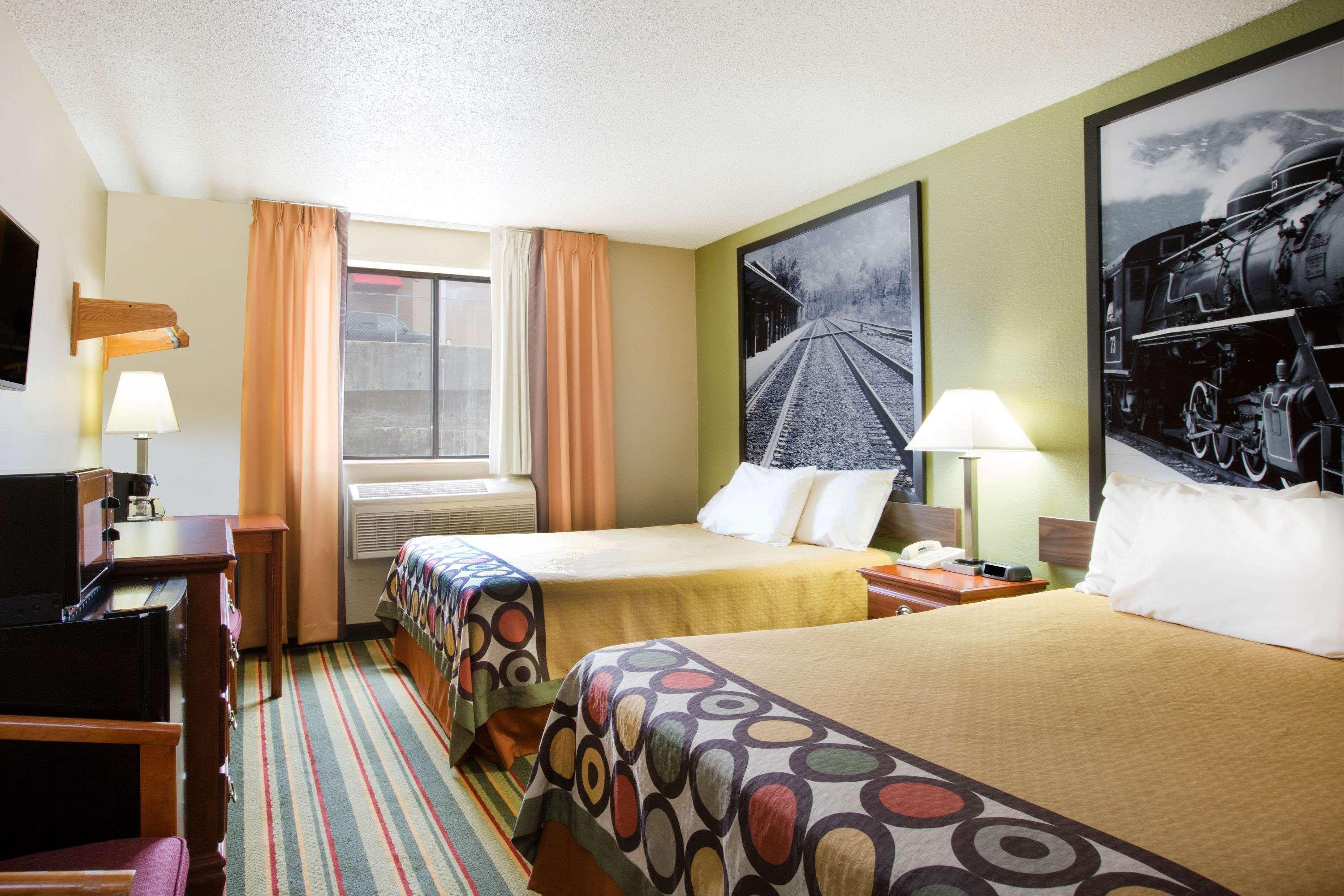 Super 8 By Wyndham Beckley Hotel Kültér fotó