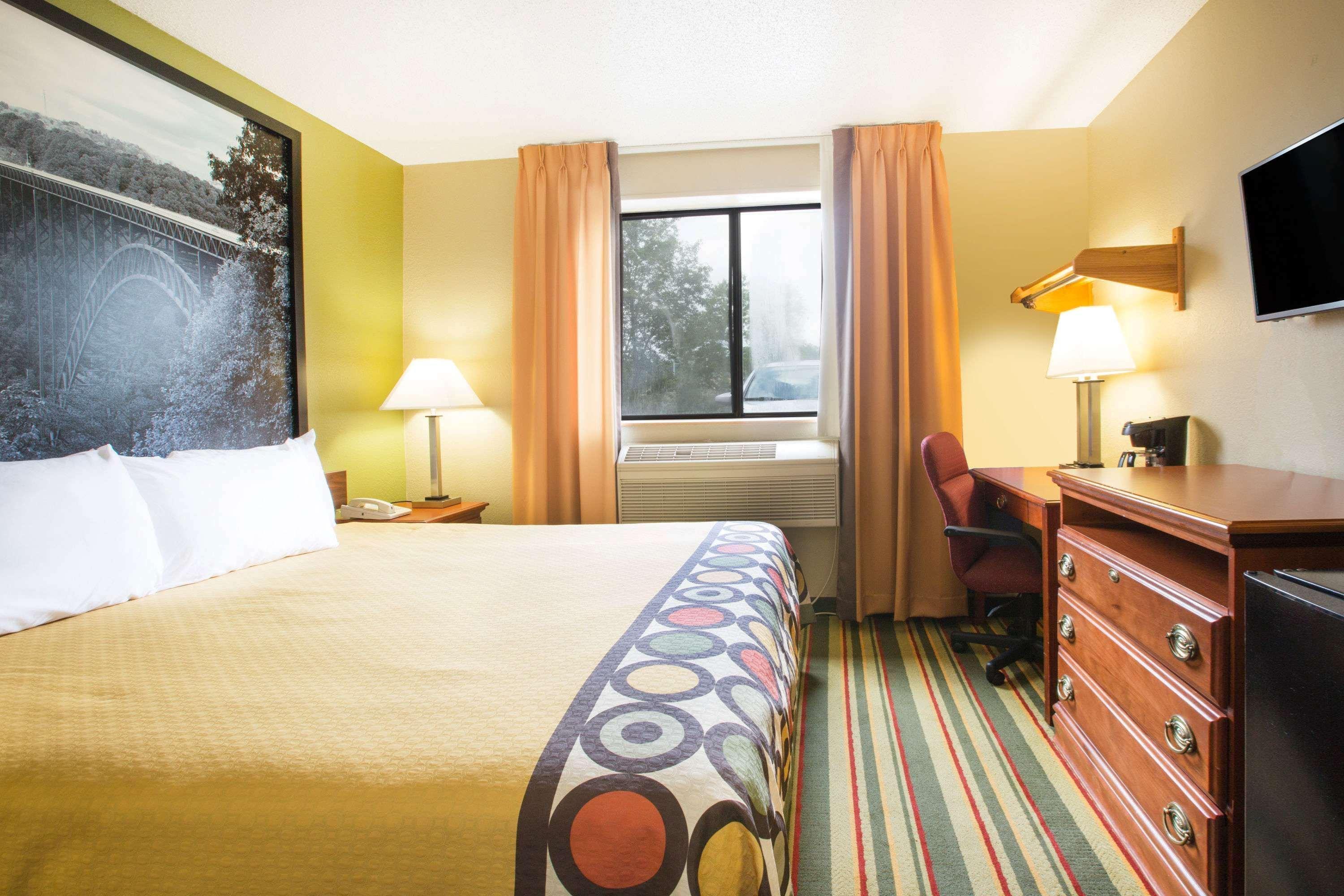 Super 8 By Wyndham Beckley Hotel Kültér fotó
